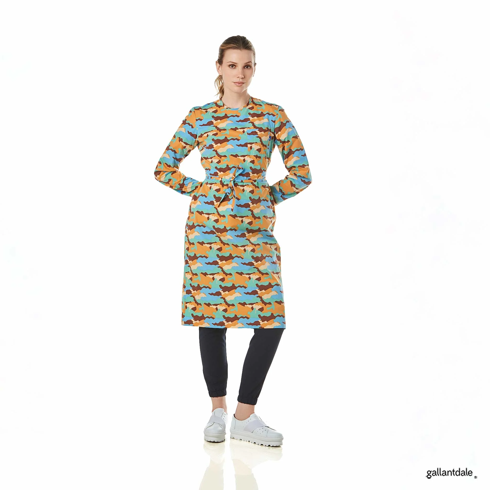 Bata Médica de Mujer Full - Image 4