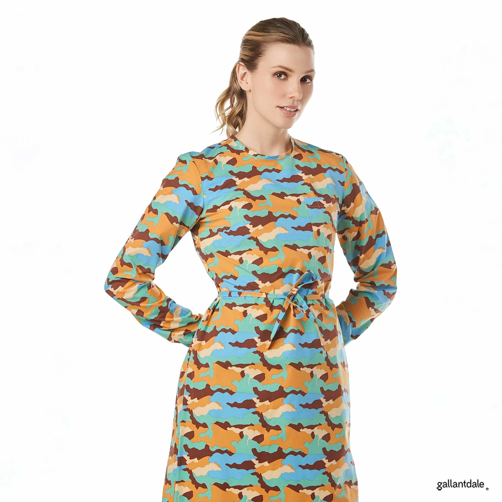 Bata Médica de Mujer Full - Image 5