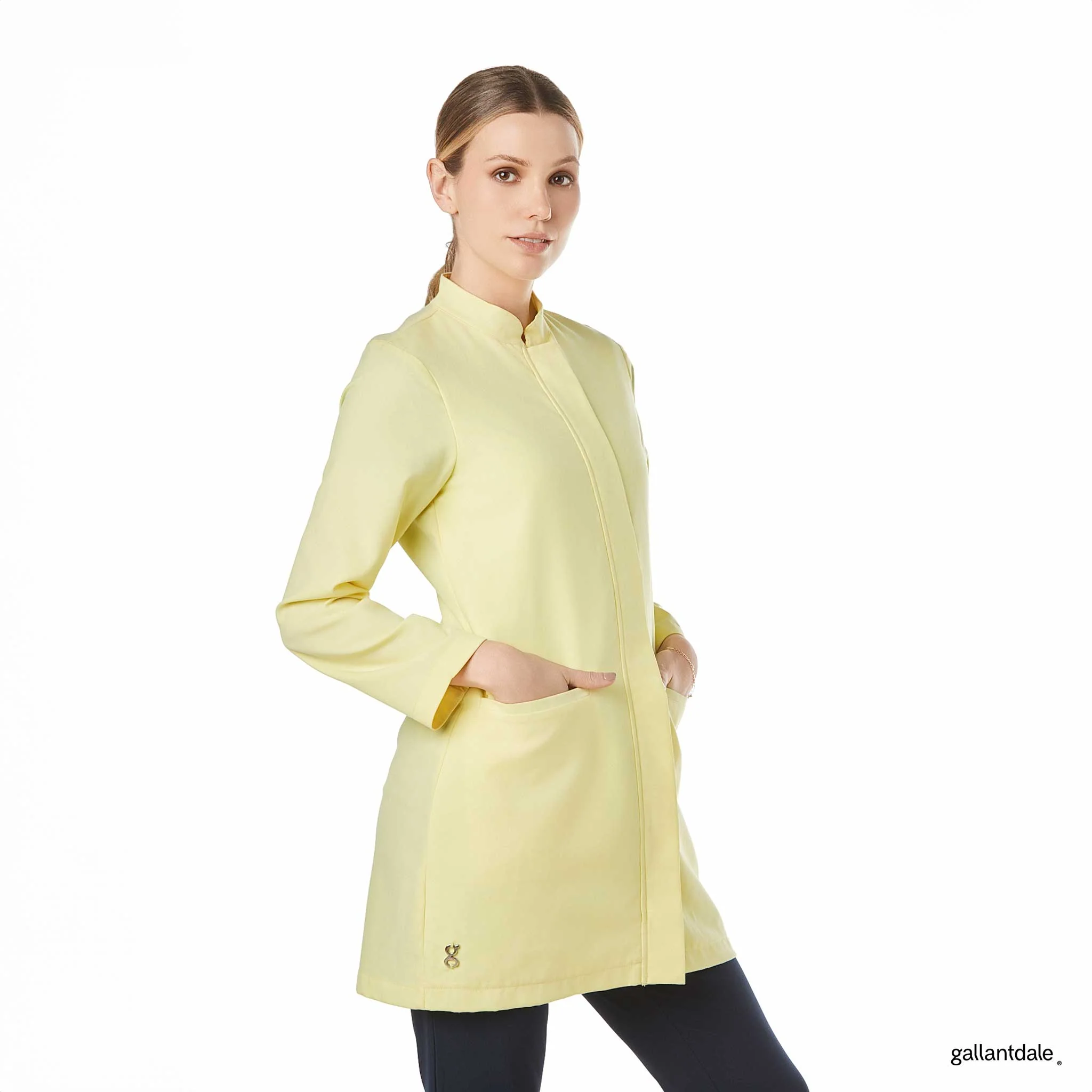 Bata Médica de Mujer Parigi - Image 4