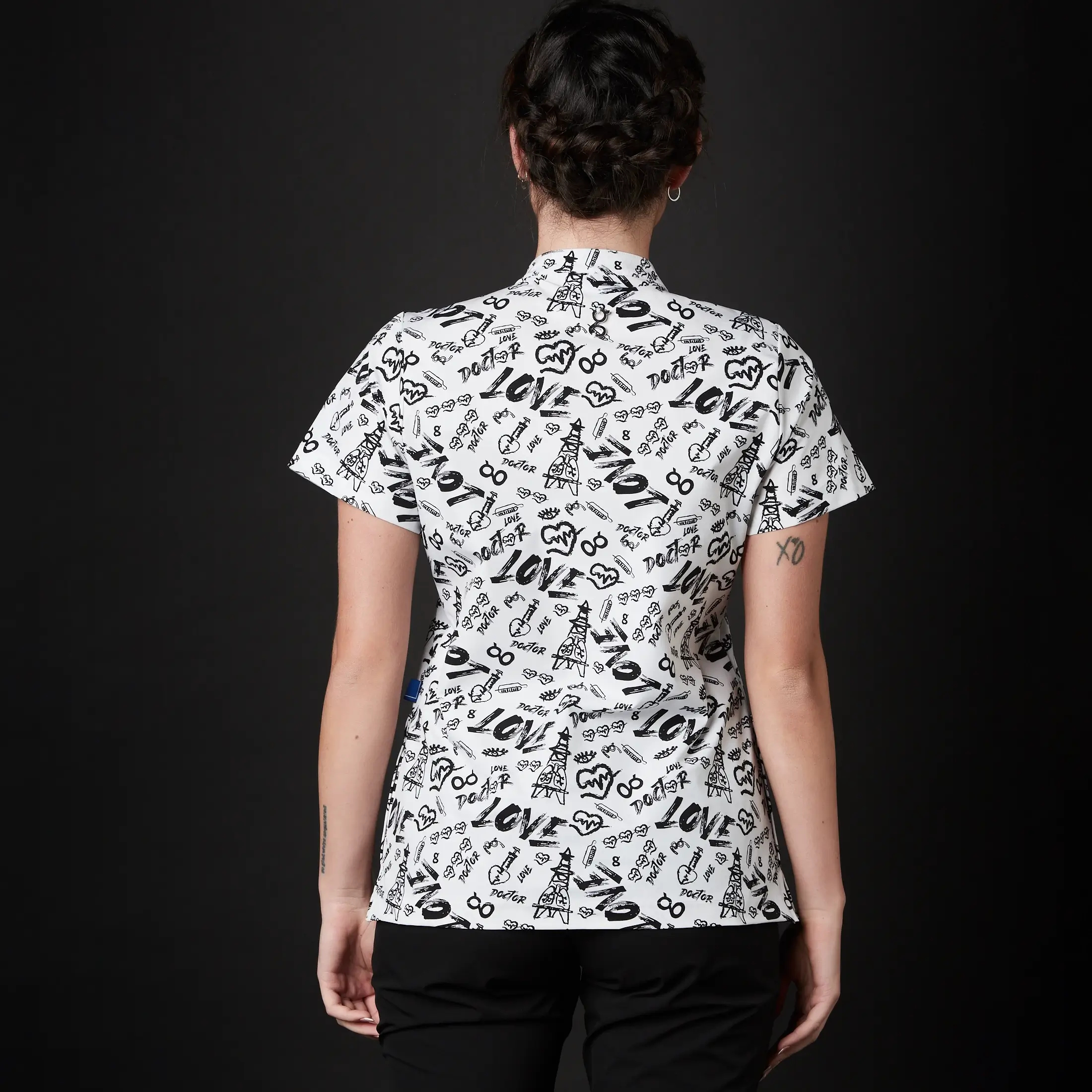 Filipina Médica de Mujer Dubuffet - Image 4