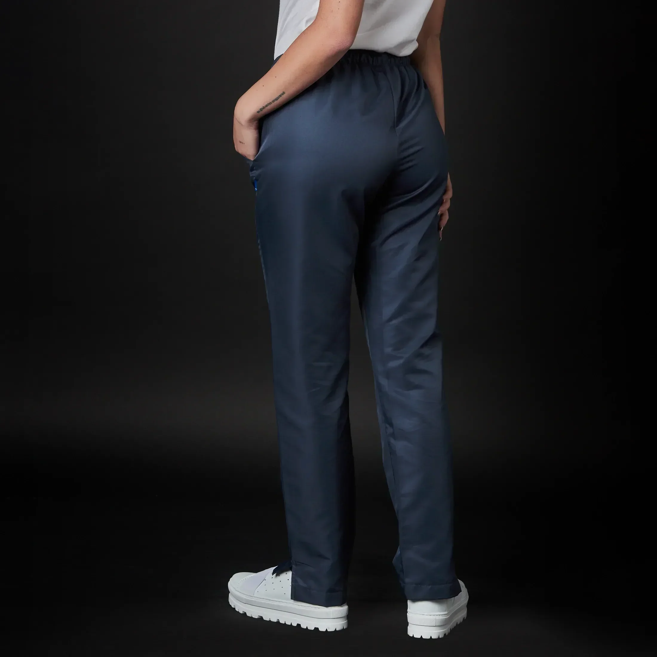 Pantalón Quirúrgico de Mujer Lai Antibacterial - Image 7