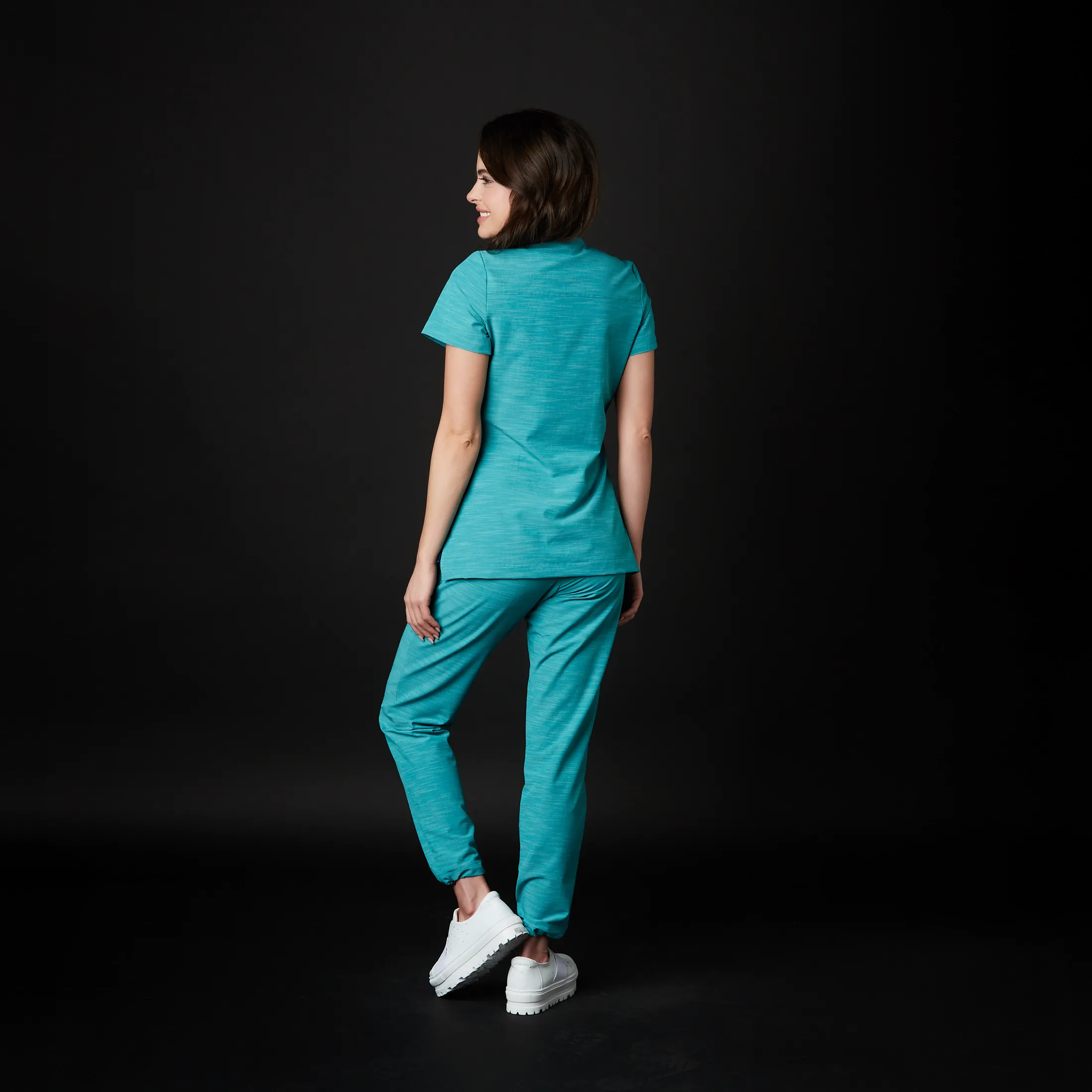 Pijama Quirúrgica de Mujer Baltic - Image 7
