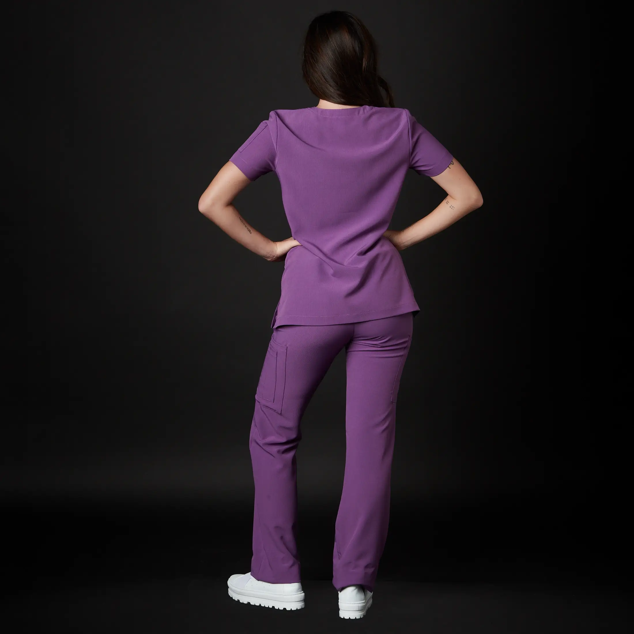 Pijama Quirúrgica de Mujer Catherine Antibacterial 2024 - Image 15