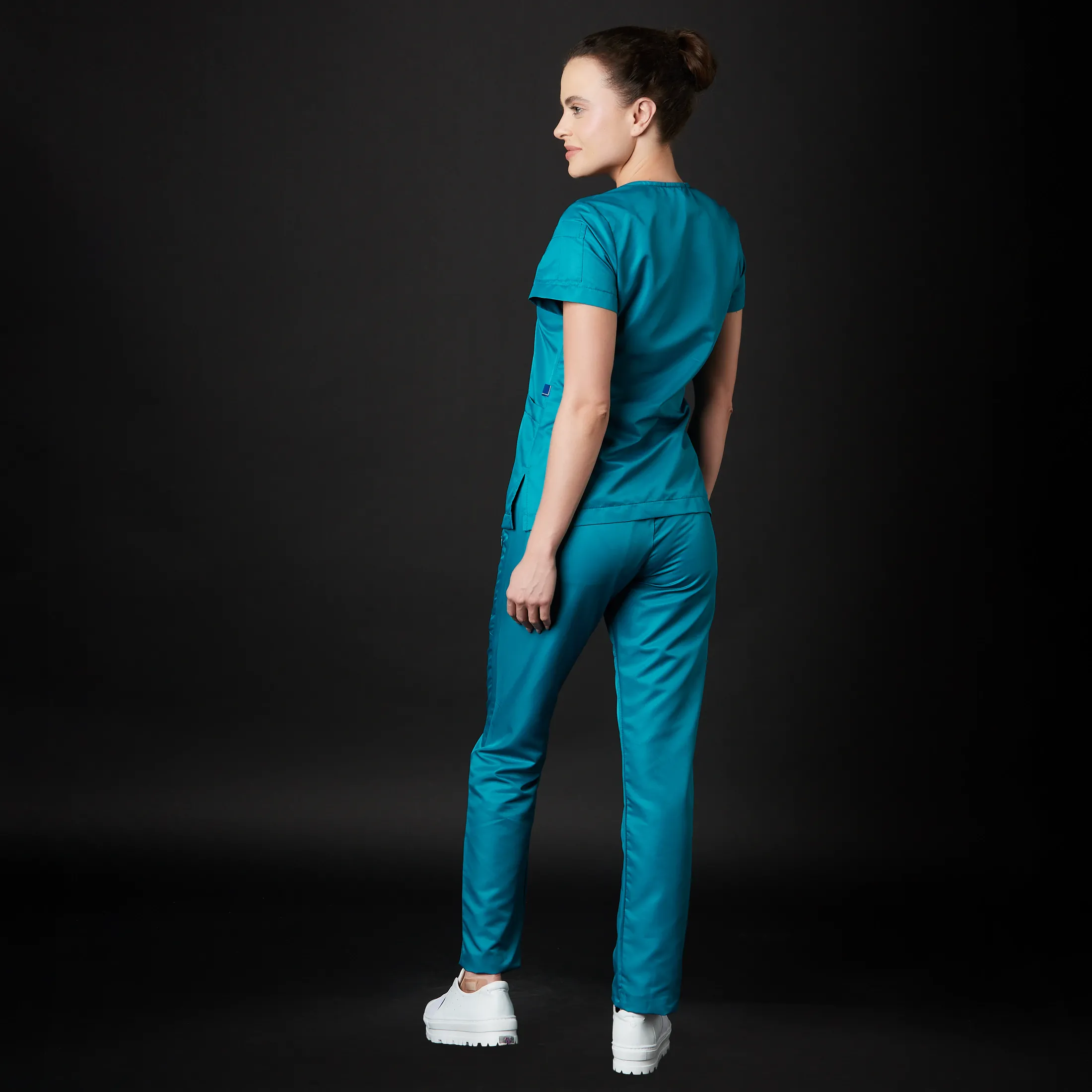 Pijama Quirúrgica de Mujer Charles Antibacterial - Image 12